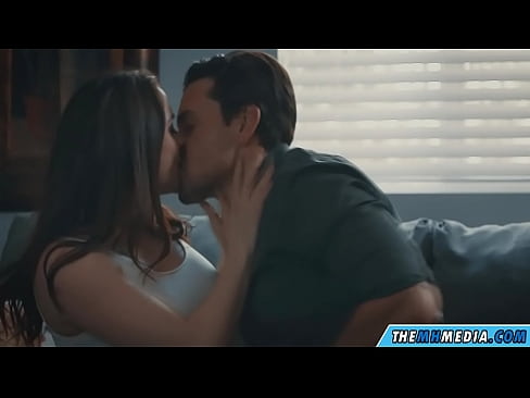 ❤️ Ρομαντικό σεξ με μια καλή μαμά με πλούσιο στήθος ❤ Πορνό βίντεο ️